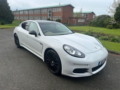 2014 - Porsche Panamera Automatic