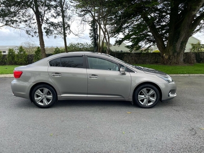 2014 - Toyota Avensis Manual