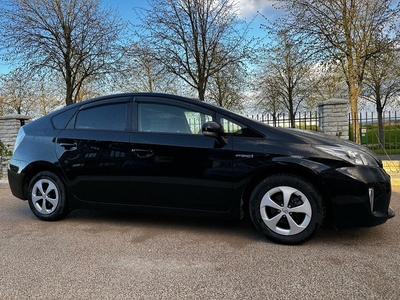 2014 - Toyota Prius Automatic