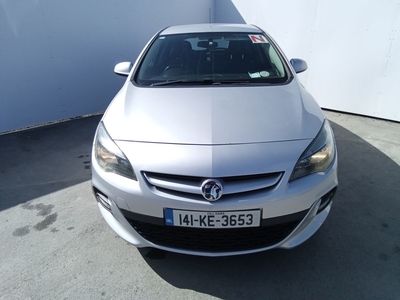 2014 - Vauxhall Astra Manual