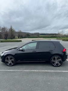 2014 - Volkswagen Golf Manual