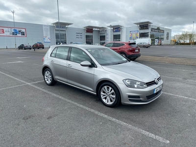 2014 - Volkswagen Golf Manual