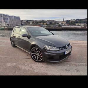 2014 - Volkswagen Golf Manual