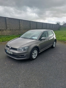 2014 - Volkswagen Golf Manual