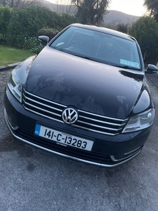 2014 - Volkswagen Passat Manual