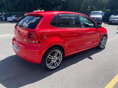 2014 - Volkswagen Polo Automatic