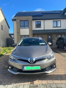 2015 - Toyota Auris Automatic