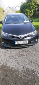 2015 - Toyota Auris Manual