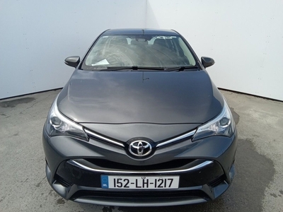 2015 - Toyota Avensis Manual