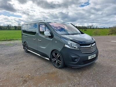 2015 - Vauxhall Vivaro Manual