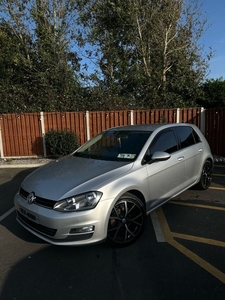 2015 - Volkswagen Golf Manual