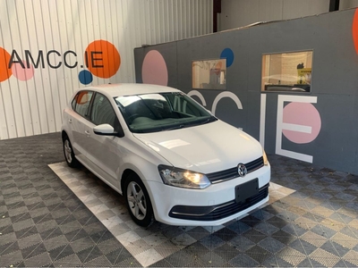 2015 - Volkswagen Polo Automatic