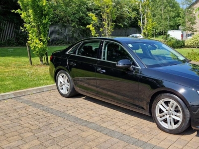 2016 - Audi A4 Manual