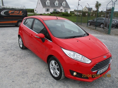 2016 - Ford Fiesta Manual