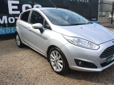 2016 - Ford Fiesta Manual