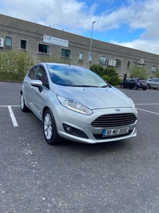 2016 - Ford Fiesta Manual