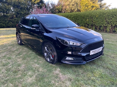 2016 - Ford Focus Manual