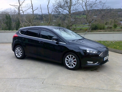 2016 - Ford Focus Manual