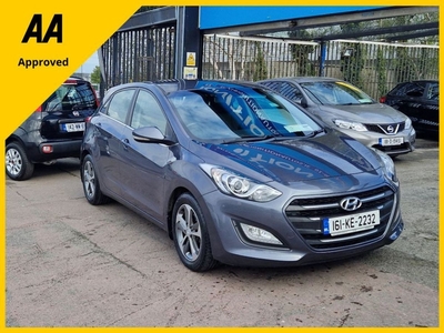 2016 - Hyundai i30 Manual