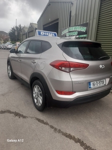 2016 - Hyundai Tucson Manual