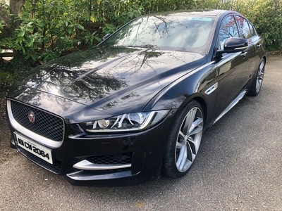 2016 - Jaguar XE Manual