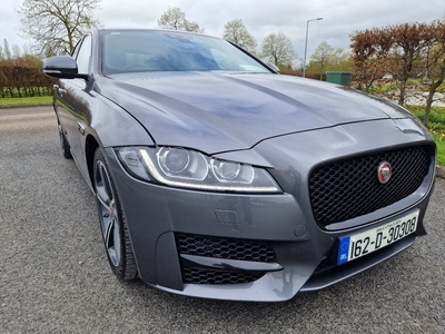 2016 - Jaguar XF Automatic