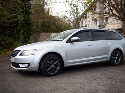 2016 - Skoda Octavia Manual