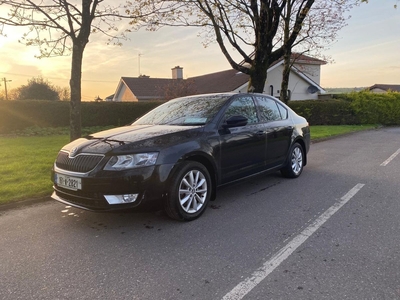 2016 - Skoda Octavia Manual