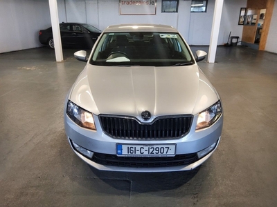 2016 - Skoda Octavia Manual