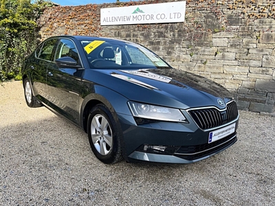 2016 - Skoda Superb Manual