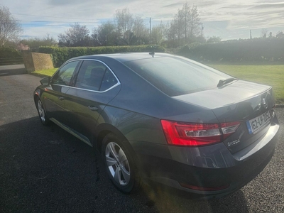 2016 - Skoda Superb Manual