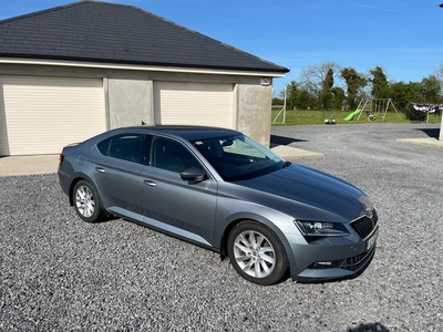 2016 - Skoda Superb Manual