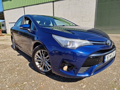 2016 - Toyota Avensis Manual