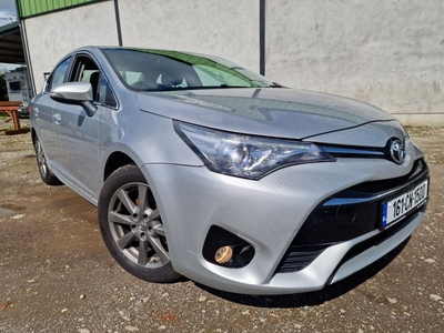 2016 - Toyota Avensis Manual