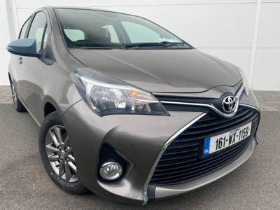 2016 - Toyota Yaris Manual