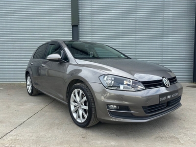 2016 - Volkswagen Golf Manual