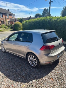 2016 - Volkswagen Golf Manual