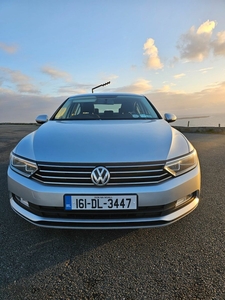 2016 - Volkswagen Passat Manual