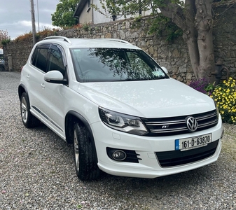 2016 - Volkswagen Tiguan Automatic