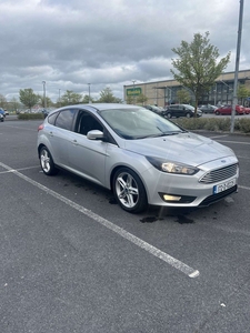 2017 - Ford Focus Manual