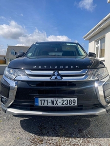 2017 - Mitsubishi Outlander Manual