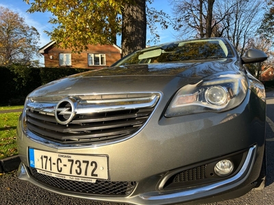 2017 - Opel Insignia Manual