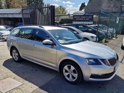 2017 - Skoda Octavia Manual