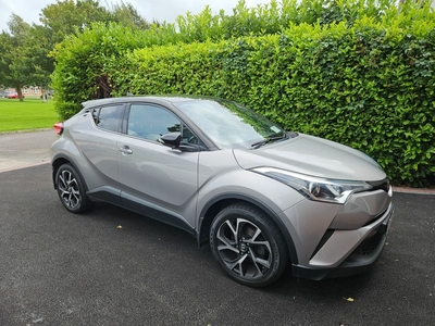 2017 - Toyota C-HR Manual