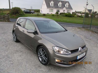 2017 - Volkswagen Golf Manual