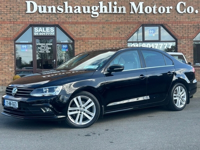 2017 - Volkswagen Jetta Manual