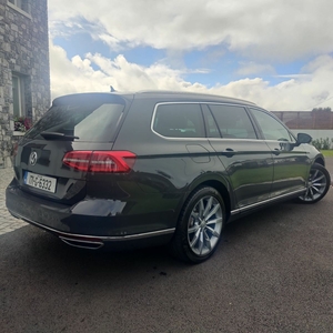 2017 - Volkswagen Passat Manual