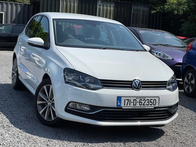 2017 - Volkswagen Polo Automatic