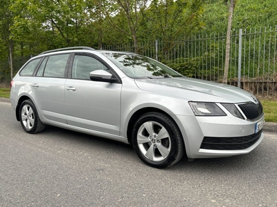 2018 - Skoda Octavia Manual