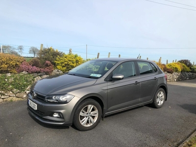 2018 - Volkswagen Polo Manual